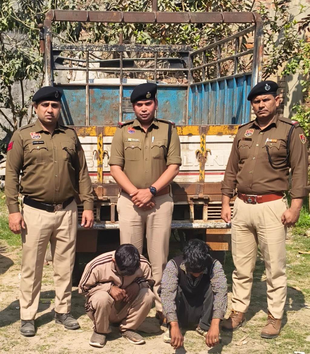 Two accused arrested in vehicle theft case